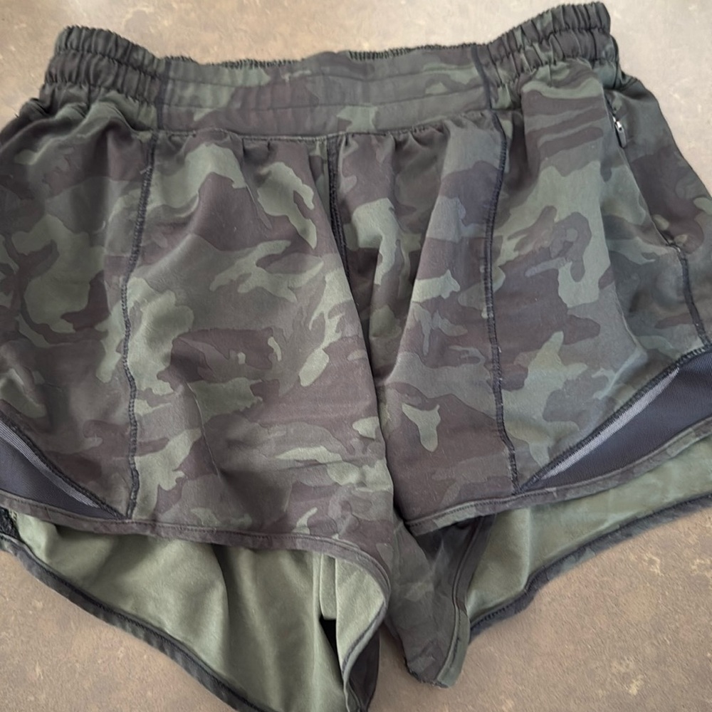 Lululemon green camo 3” shorts with liner, , side zipper pocket, size 6